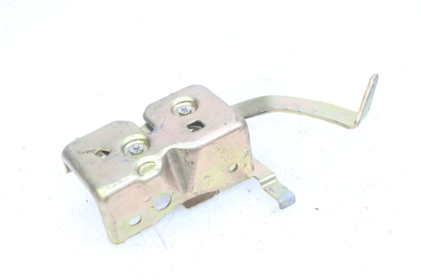 photo de SITZBANKSCHLOSS PEUGEOT SV 125 (1991 - 1994) - Detailansicht des Bauteils
