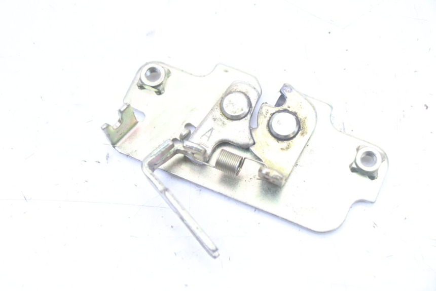 photo de SITZBANKSCHLOSS SYM JET 14 4T 50 (2018 - 2022) - Detailansicht des Bauteils