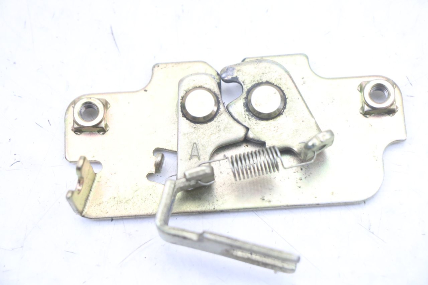 photo de SITZBANKSCHLOSS SYM JET 14 4T 50 (2018 - 2022) - Detailansicht des Bauteils