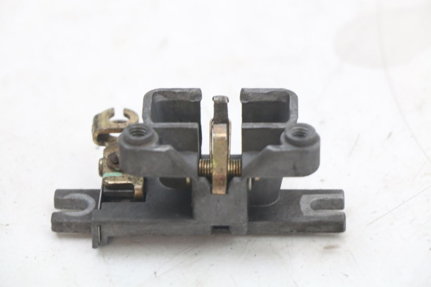 photo de SITZBANKSCHLOSS SYM ORBIT III 3 4T 50 (2018 - 2021) - Zoom auf Gebrauchszustand