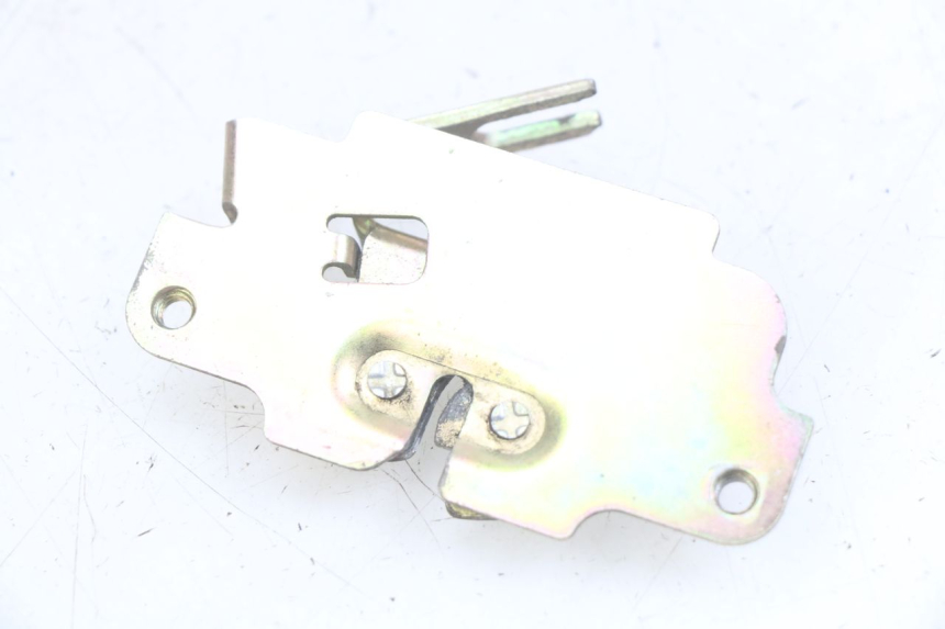 photo de SITZBANKSCHLOSS SYM SYMPHONY 125 (2009 - 2015) - Detailansicht des Bauteils