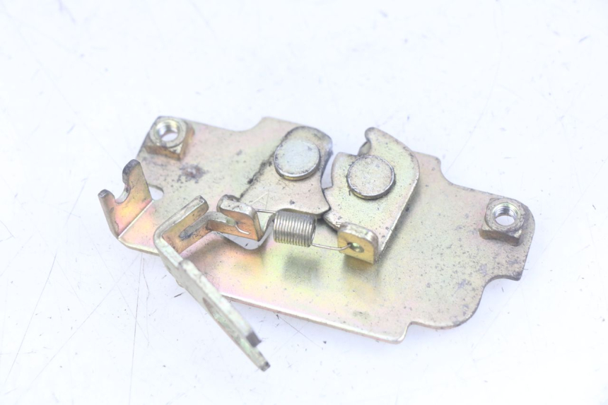 photo de SITZBANKSCHLOSS SYM SYMPHONY 125 (2009 - 2015) - Zoom auf Gebrauchszustand