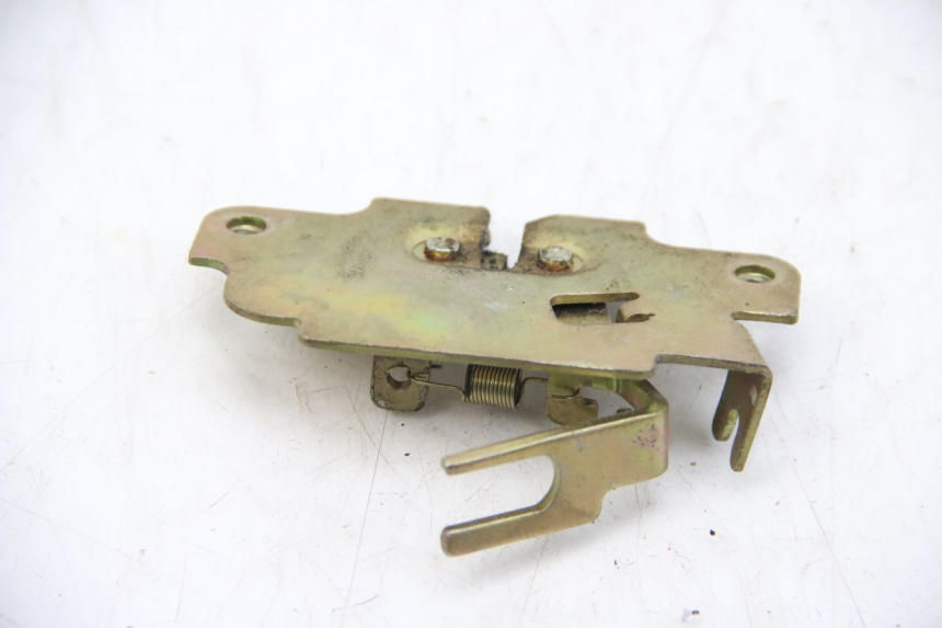 photo de SITZBANKSCHLOSS PEUGEOT TWEET 4T 50 (2010 - 2014) - Alternative Perspektive