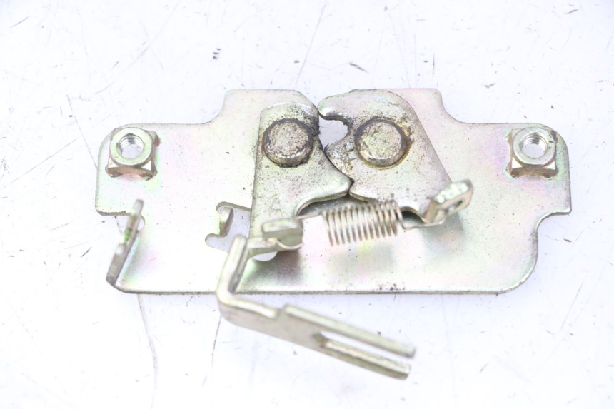 photo de SITZBANKSCHLOSS PEUGEOT TWEET 4T 50 (2018 - 2022) - Detailansicht des Bauteils