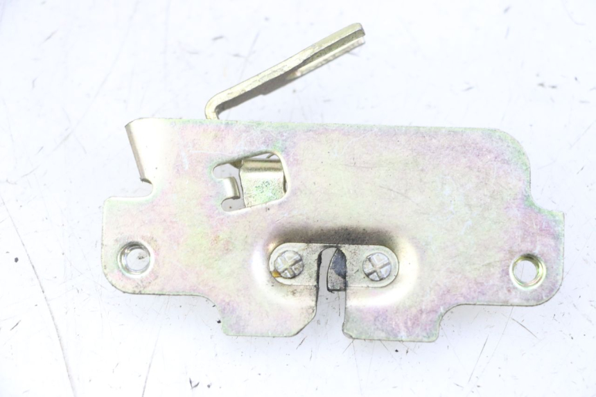 photo de SITZBANKSCHLOSS PEUGEOT TWEET 4T 50 (2018 - 2022) - Zoom auf Gebrauchszustand