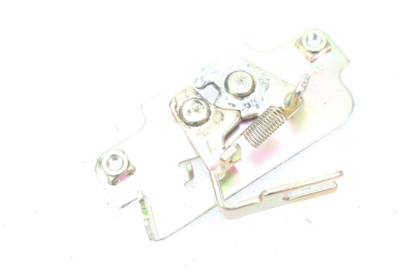 photo de SITZSCHLOSS PEUGEOT TWEET ACTIVE 4T 50 (2018 - 2022) - Detailansicht des Bauteils