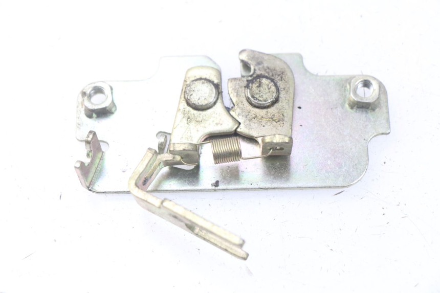 photo de SITZBANKSCHLOSS PEUGEOT TWEET 125 (2010 - 2017) - Hauptansicht