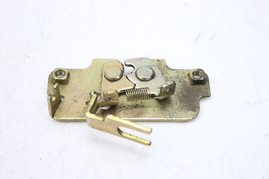 photo de SITZBANKSCHLOSS PEUGEOT TWEET 125 (2010 - 2017) - Technische Nahaufnahme