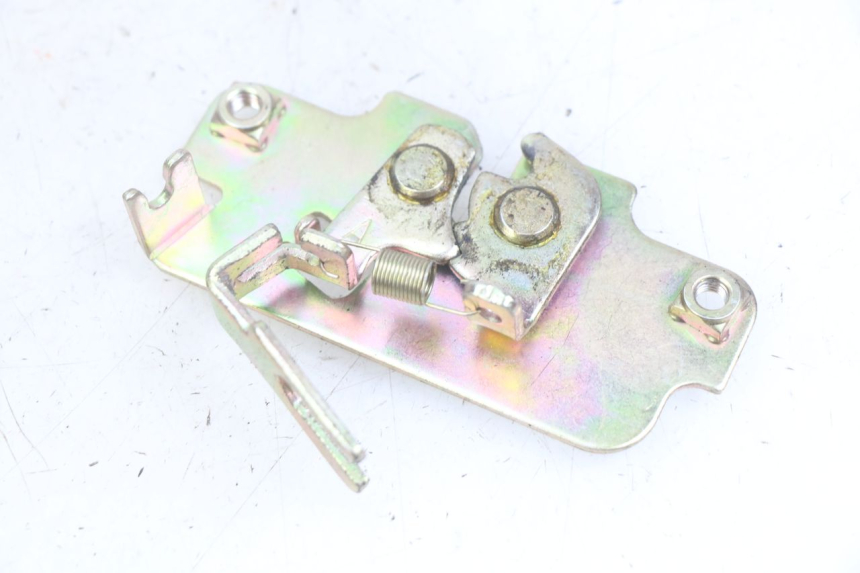 photo de SITZBANKSCHLOSS PEUGEOT TWEET 125 (2018 - 2021) - Hauptansicht