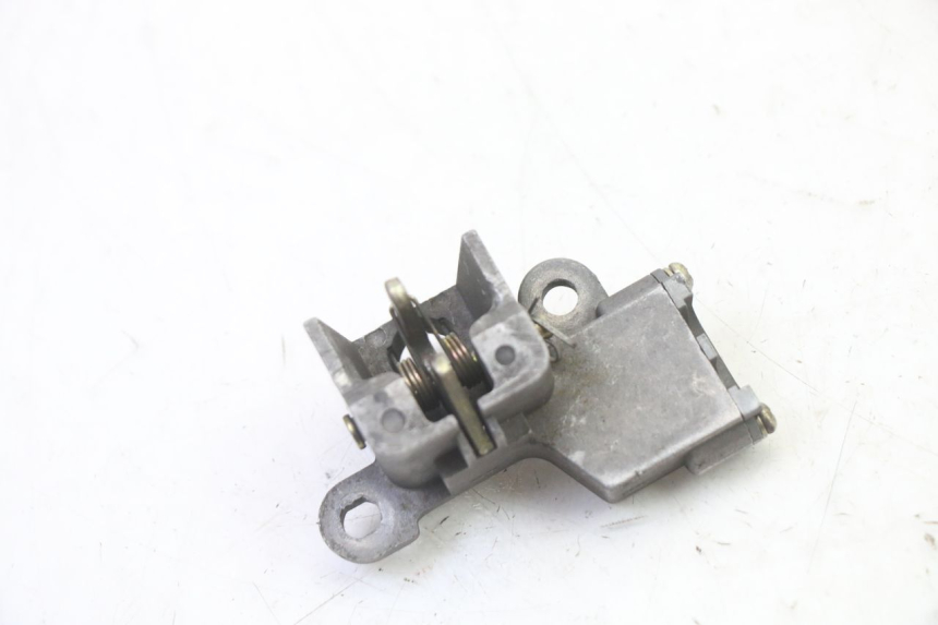 photo de SITZBANKSCHLOSS PEUGEOT V-CLIC VCLIC 50 (2007 - 2013) - Zoom auf Gebrauchszustand