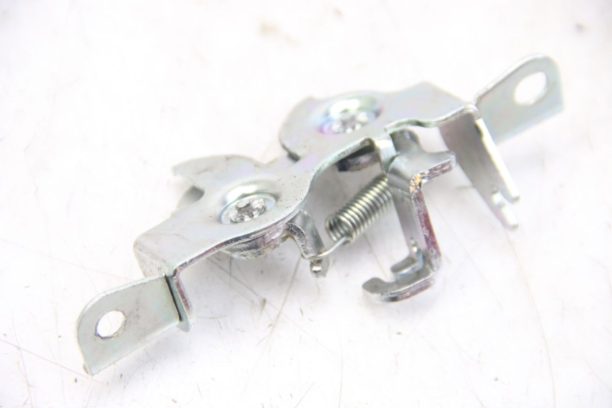 photo de SITZBANKSCHLOSS HONDA VISION NSC R 50 (2013 - 2015) - Zoom auf Gebrauchszustand