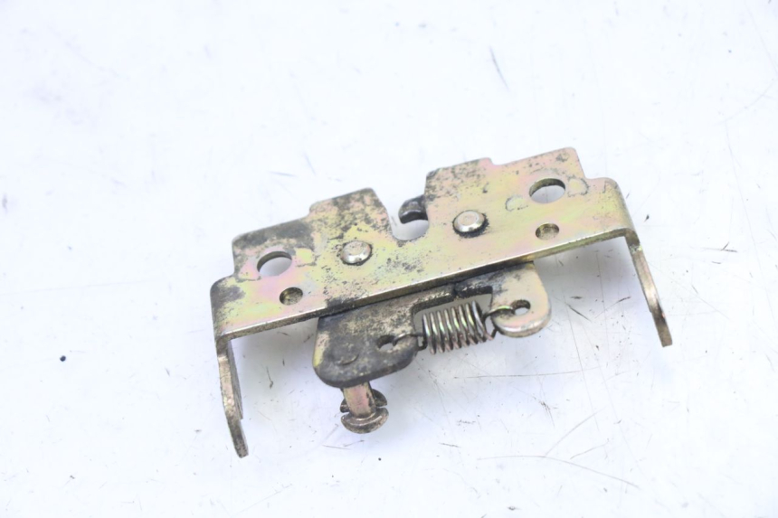 photo de SITZBANKSCHLOSS PEUGEOT VIVACITY NEW 4T 50 (2008 - 2017) - Alternative Perspektive