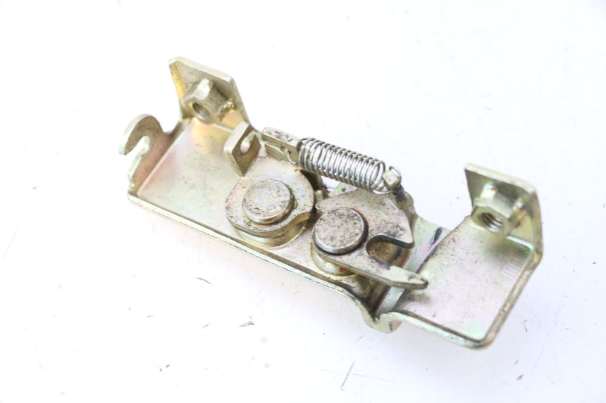 photo de SITZSCHLOSS DAELIM VJ ROADWIN 125 (2004 - 2007) - Alternative Perspektive