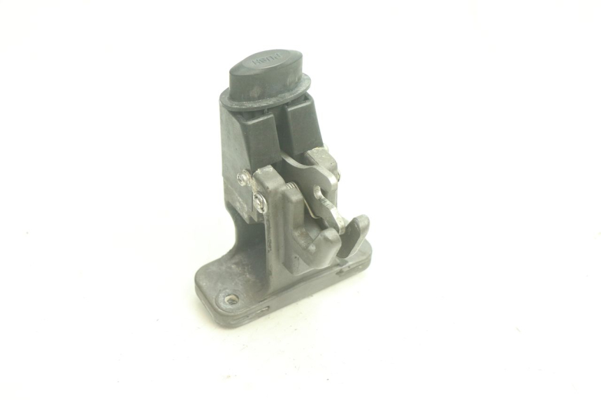 photo de SITZSCHLOSS YAMAHA WAVE RUNNER GP R 1200 (2000 - 2003) - Detailansicht des Bauteils