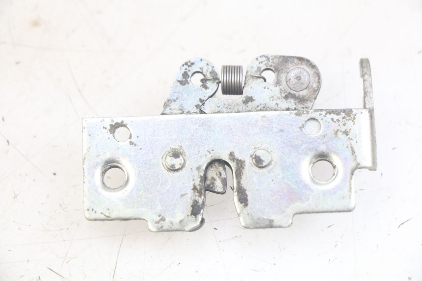 photo de SITZBANKSCHLOSS YAMAHA XMAX X-MAX 125 (2006 - 2009) - Zoom auf Gebrauchszustand