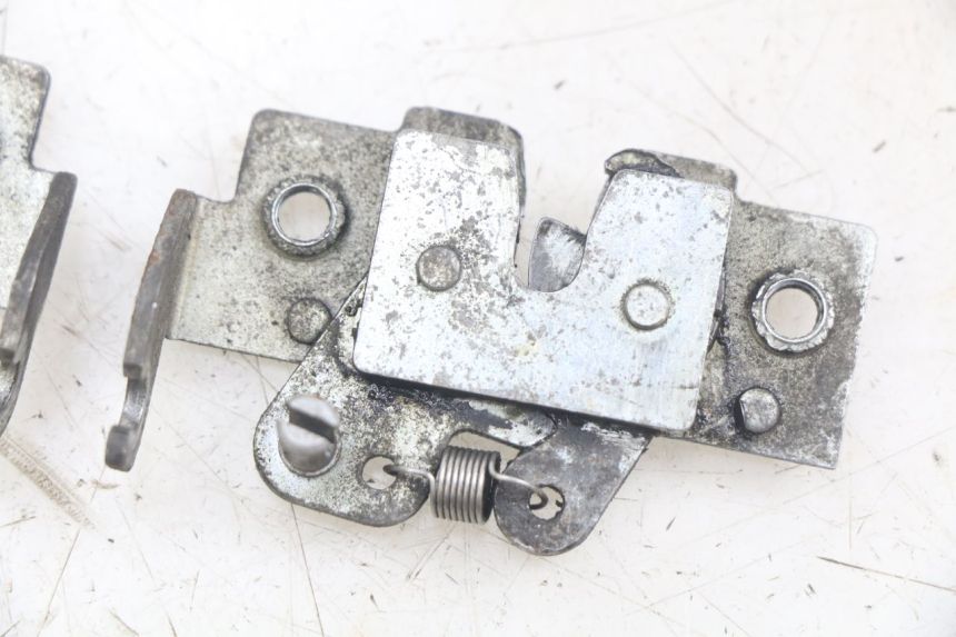 photo de SITZBANKSCHLOSS YAMAHA X-MAX XMAX 250 (2006 - 2009) - Alternative Perspektive