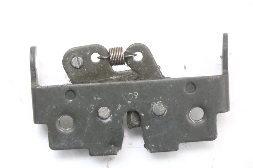 photo de SITZBANKSCHLOSS YAMAHA X-MAX XMAX 125 (2010 - 2013) - Detailansicht des Bauteils