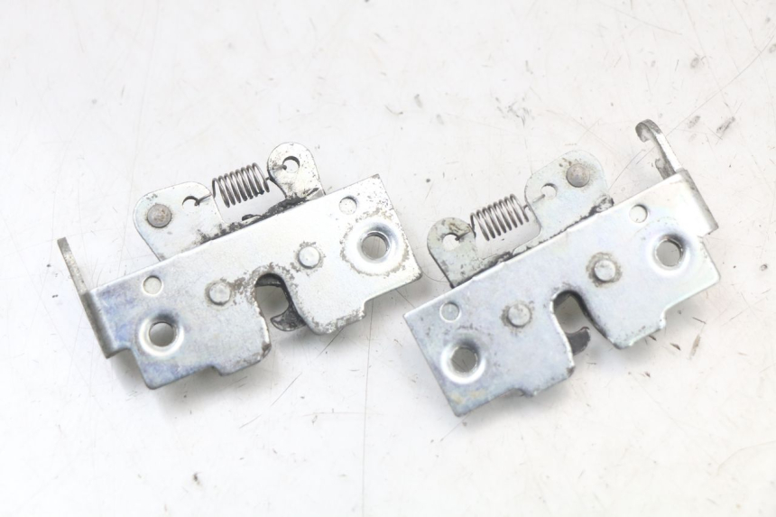 photo de SITZBANKSCHLOSS YAMAHA X-MAX XMAX 250 (2006 - 2009) - Zoom auf Gebrauchszustand