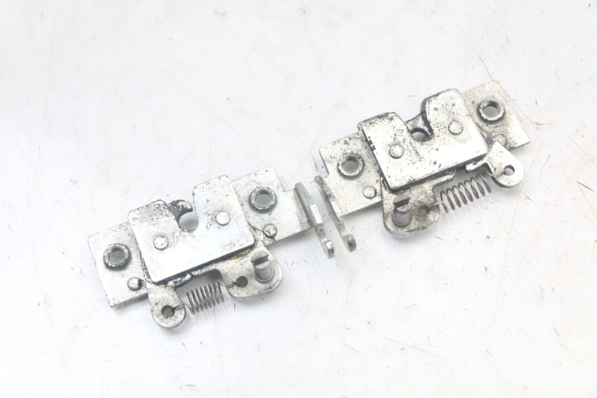 photo de SITZBANKSCHLOSS YAMAHA XMAX X-MAX 125 (2006 - 2009) - Zoom auf Gebrauchszustand