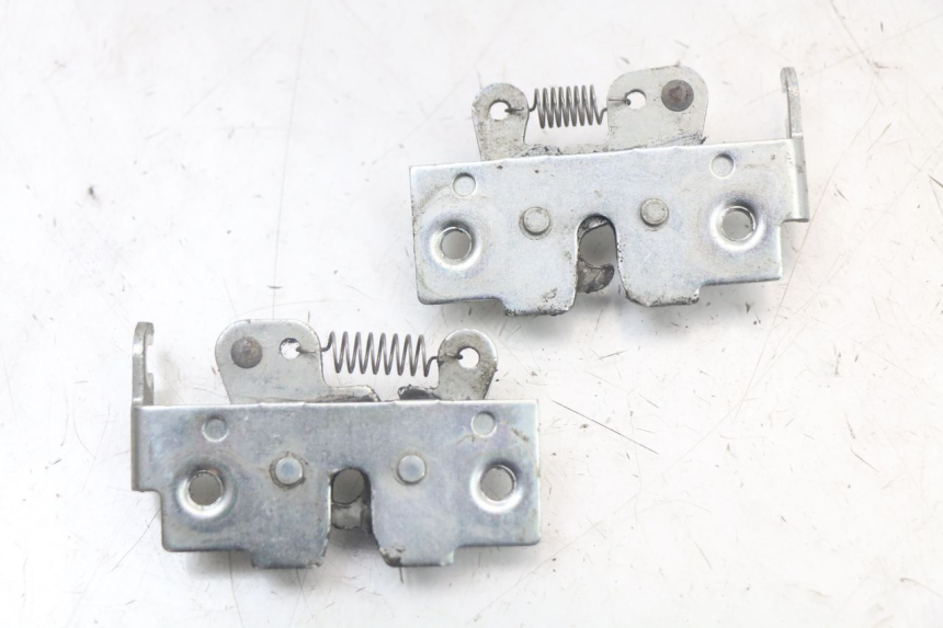 photo de SITZBANKSCHLOSS YAMAHA XMAX X-MAX 125 (2006 - 2009) - Alternative Perspektive