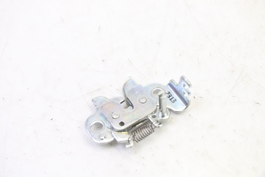 photo de SITZSCHLOSS YAMAHA XMAX X-MAX 125 (2021 - 2025) - Detailansicht des Bauteils