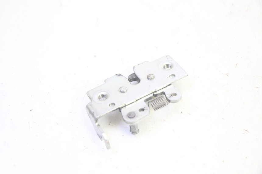 photo de SITZBANKSCHLOSS YAMAHA XMAX X-MAX 125 (2006 - 2009) - Alternative Perspektive