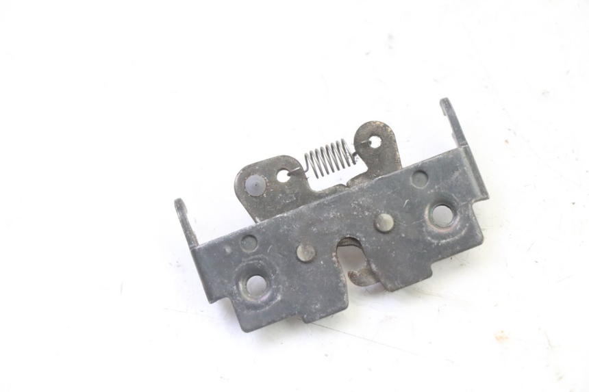 photo de SITZBANKSCHLOSS PIAGGIO X9 EVOLUTION 125 (2003 - 2007) - Zoom auf Gebrauchszustand