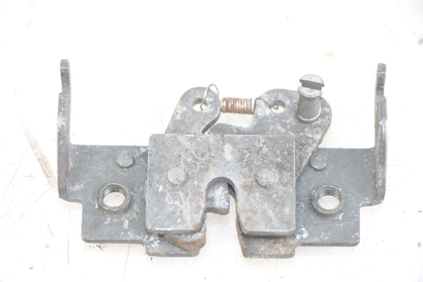 photo de SITZBANKSCHLOSS PIAGGIO X9 125 (2000 - 2003) - Hauptansicht