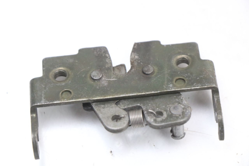 photo de SITZBANKSCHLOSS PIAGGIO X9 125 (2000 - 2003) - Alternative Perspektive