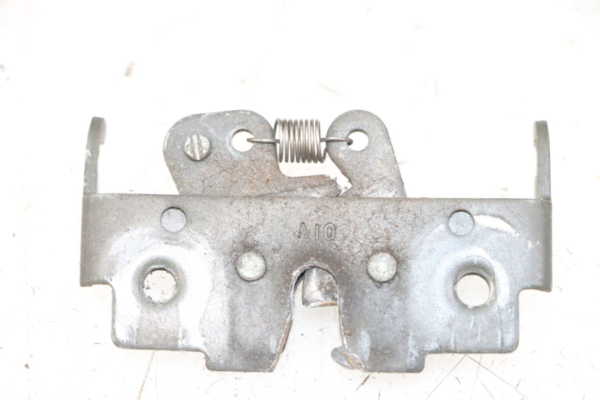 photo de SITZBANKSCHLOSS YAMAHA X-MAX XMAX ABS 250 (2010 - 2014) - Detailansicht des Bauteils