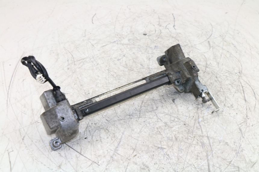 photo de SITZSCHLOSS YAMAHA YP MAJESTY ABS 400 (2007 - 2009) - Detailansicht des Bauteils