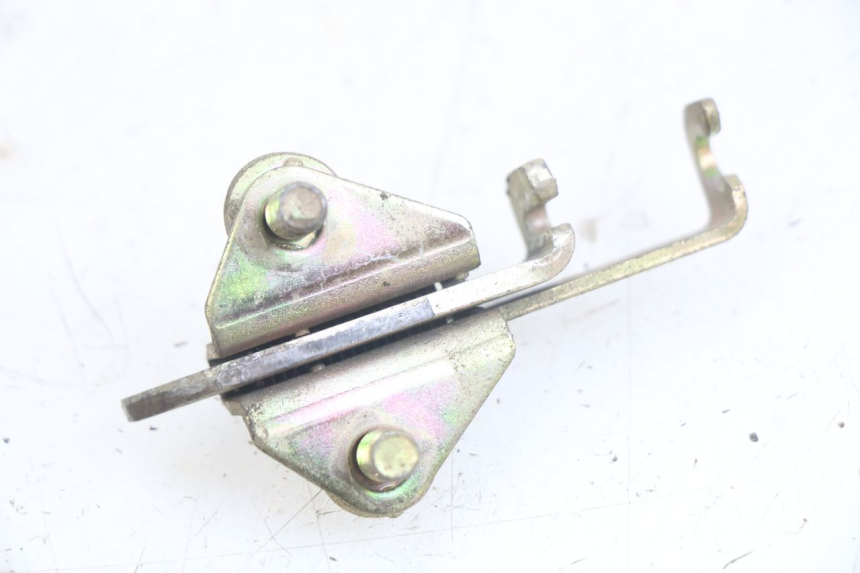 photo de SITZBANKSCHLOSS YAMAHA YZF R THUNDERCAT 600 (1996 - 2003) - Detailansicht des Bauteils