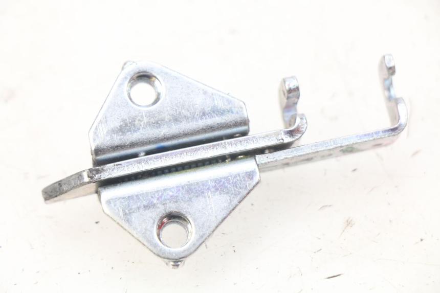 photo de SITZBANKSCHLOSS KAWASAKI Z 650 (2016 - 2019) - Detailansicht des Bauteils