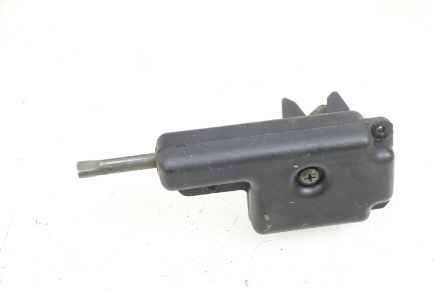 photo de SITZBANKSCHLOSS PIAGGIO ZIP 4T 50 (2018 - 2020) - Zoom auf Gebrauchszustand