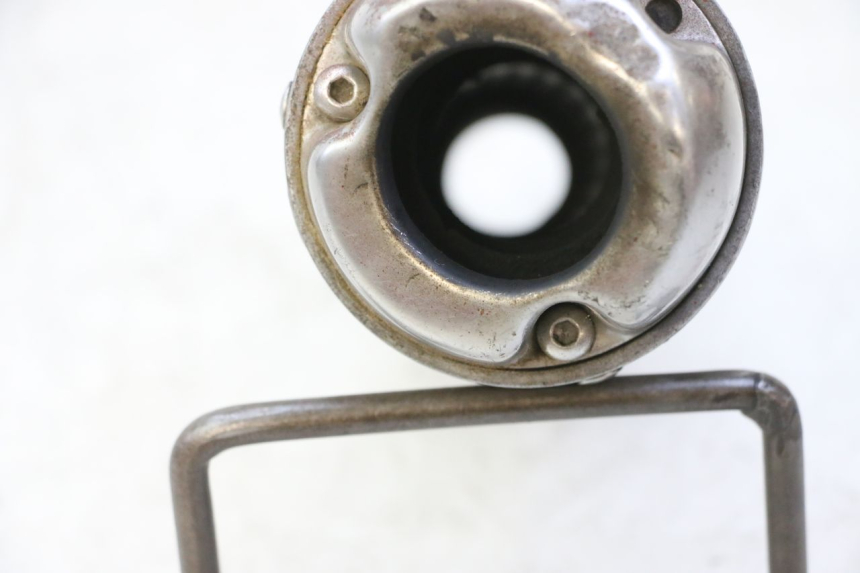 photo de SCHALLDÄMPFER CCR DIRT BIKE 125 - Technische Nahaufnahme