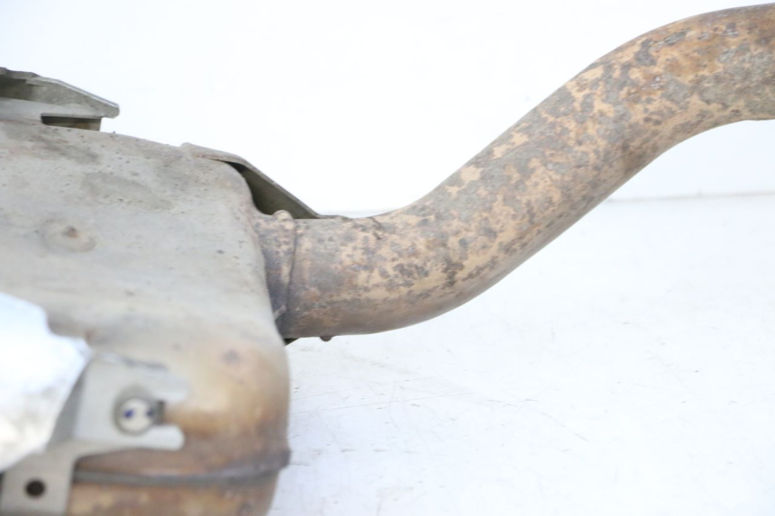 photo de SCHALLDÄMPFER YAMAHA FZ6 FAZER S2 600 (2007 - 2011) - Fokus auf die Struktur