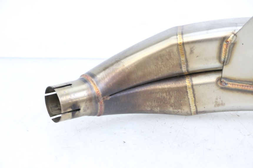 photo de SCHALLDÄMPFER SUZUKI GSR 750 (2011 - 2017) - Zoom auf Komponenten