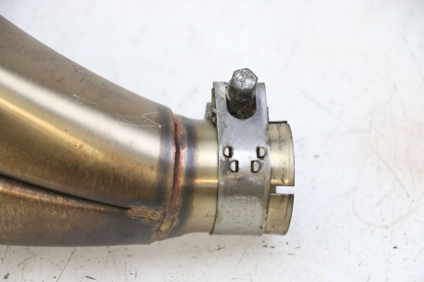 photo de SCHALLDÄMPFER SUZUKI GSR 750 (2011 - 2017) - Details der Befestigungspunkte