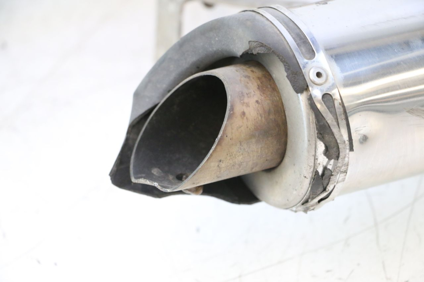 photo de SCHALLDÄMPFER SUZUKI GSR 600 (2005 - 2012) - Details der Befestigungspunkte