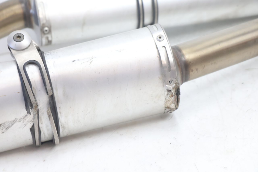 photo de SCHALLDÄMPFER DUCATI SS IE DS CARENEE 1000 (2002 - 2006) - Technische Nahaufnahme