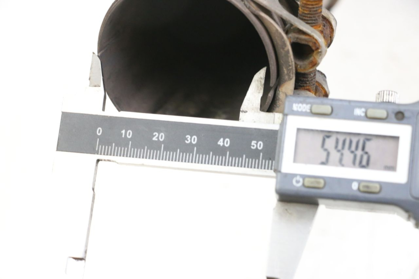 photo de SCHALLDÄMPFER SUZUKI GSX F GSXF 650 (2007 - 2015) - Detailansicht des Bauteils