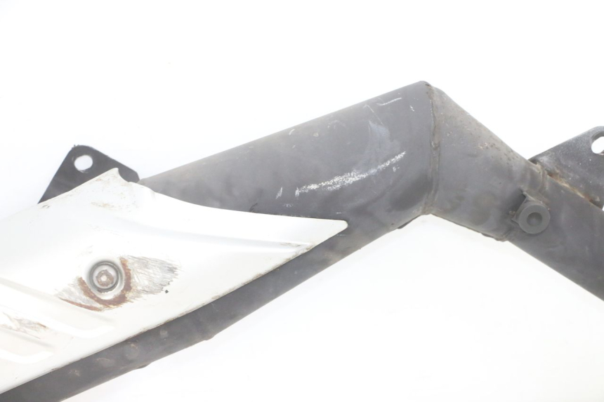 photo de SCHALLDÄMPFER HONDA XLV VARADERO 125 (2000 - 2006) - Fokus auf die Struktur