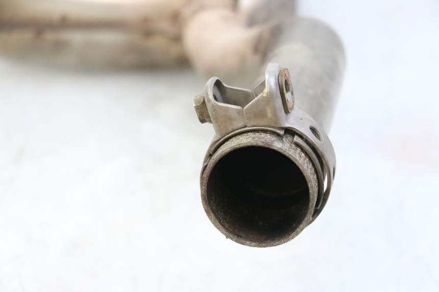 photo de SCHALLDÄMPFER YAMAHA FZ6 FAZER S2 600 (2007 - 2011) - Details der Befestigungspunkte