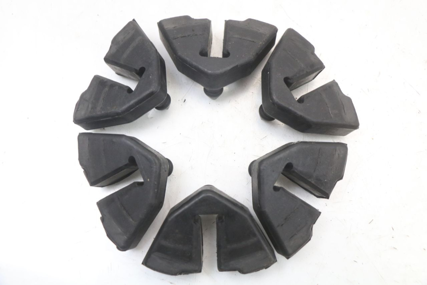 photo de KETTENRAD SILENTBLOCK SUZUKI GSX E 250 (1982 - 1983) - Zoom auf Gebrauchszustand