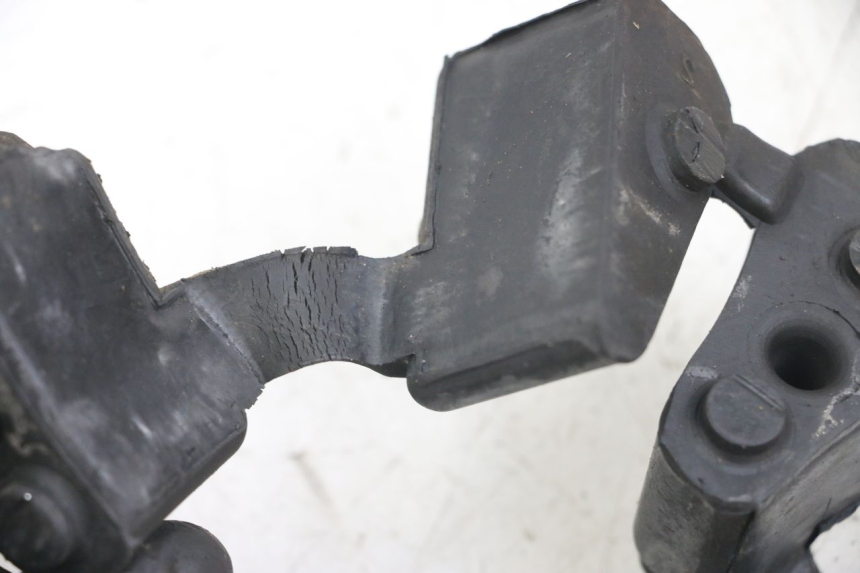 photo de RIEMENSCHEIBE GUMMILAGER TRIUMPH SPEED TRIPLE T301 900 (1994 - 1996) - Detailansicht des Bauteils