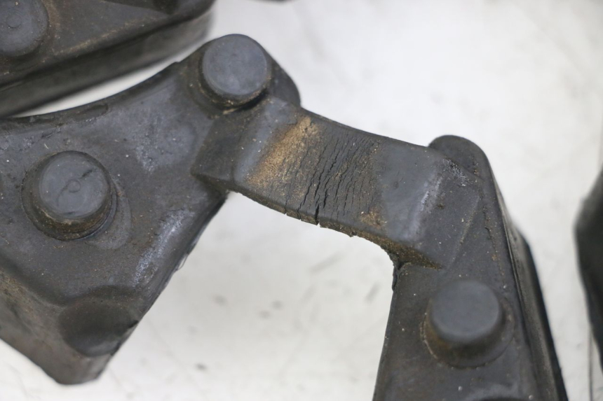 photo de RIEMENSCHEIBE GUMMILAGER TRIUMPH SPEED TRIPLE T301 900 (1994 - 1996) - Oberflächenzustand und Material