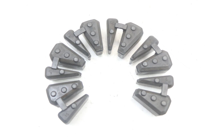 photo de KETTENRAD SILENTBLOCK YAMAHA FZ1 FAZER 1000 (2007 - 2009) - Zoom auf Gebrauchszustand