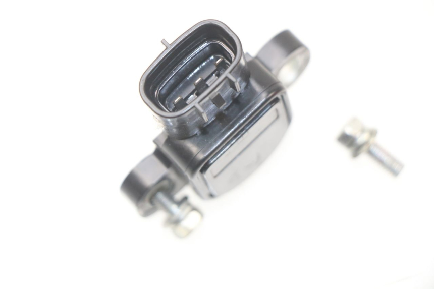 photo de EINSPRITZANLAGE SENSOR YAMAHA FZ8 800 (2010 - 2016) - Zoom auf Gebrauchszustand