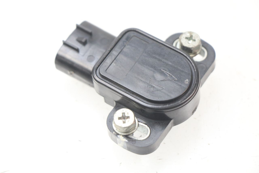 photo de EINSPRITZANLAGE SENSOR YAMAHA FZ8 800 (2010 - 2016) - Alternative Perspektive
