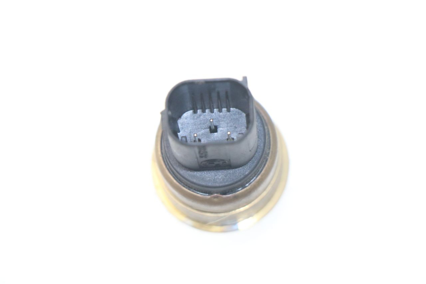 photo de EINSPRITZANLAGE SENSOR BMW S RR ABS S1000RR 1000 (2009 - 2011) - Zoom auf Gebrauchszustand